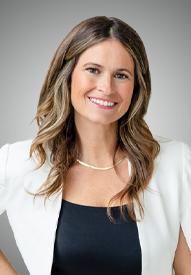 Katie Hammes headshot