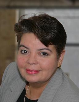Iliad Estrada headshot