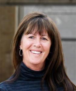 Nancy Alexander headshot