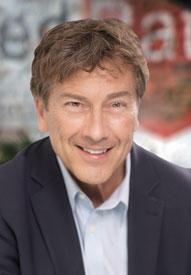 Erik Kolz headshot