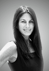 Lesley Santini headshot