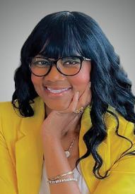 Shawna Walker headshot