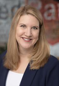 Diana Gunderson headshot