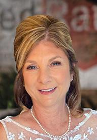 Kimberly Mackin headshot