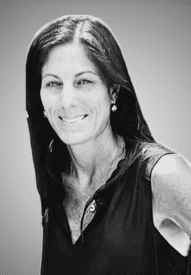 Lindsay Santini headshot