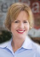Laura Strawbridge headshot